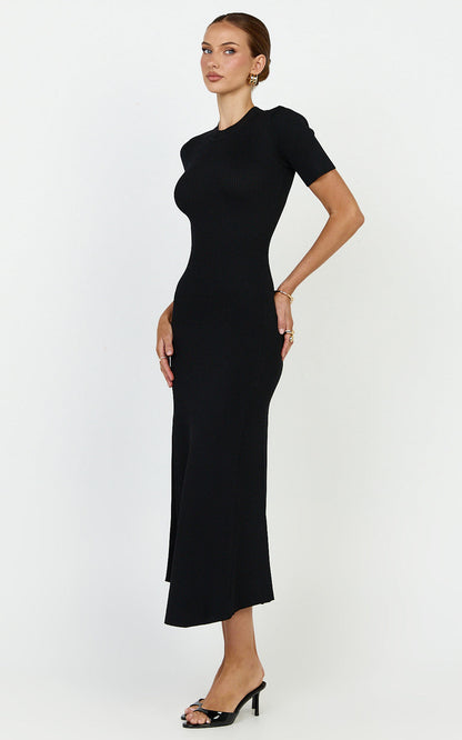 Lanie Midi Dress Knitted Crew Neck Short Sleeve Dress in Black